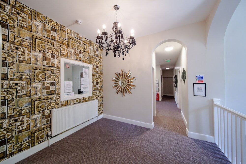 Фото Oyo The Arch, Wembly Stadium