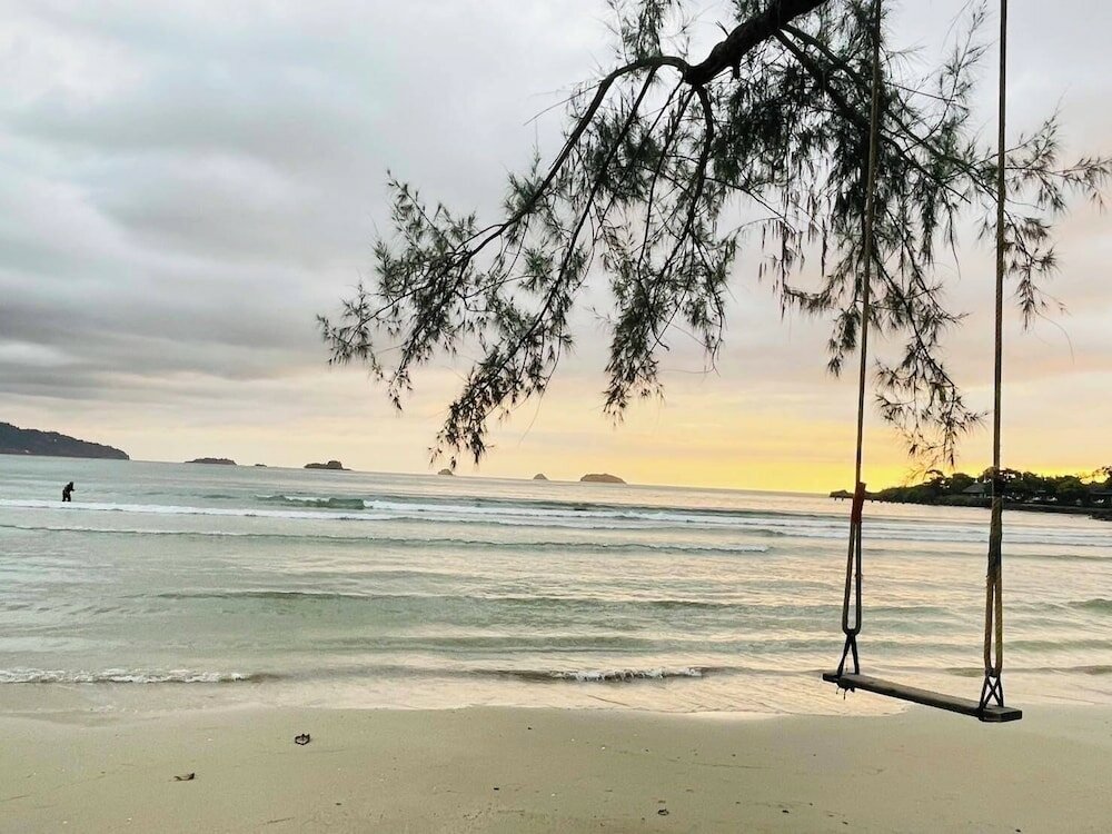 Фото Coconut Beach Resort