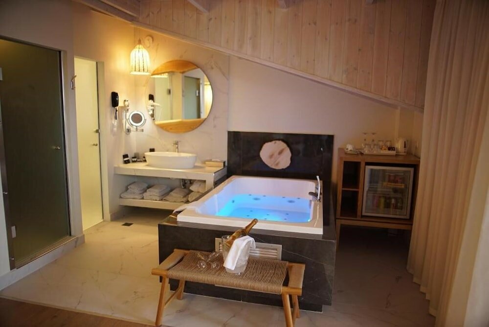 Фото Litohoro Olympus Resort Villas & SPA