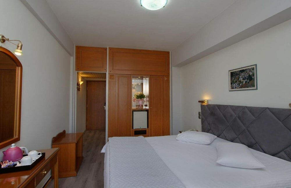 Фото Hotel Nefeli