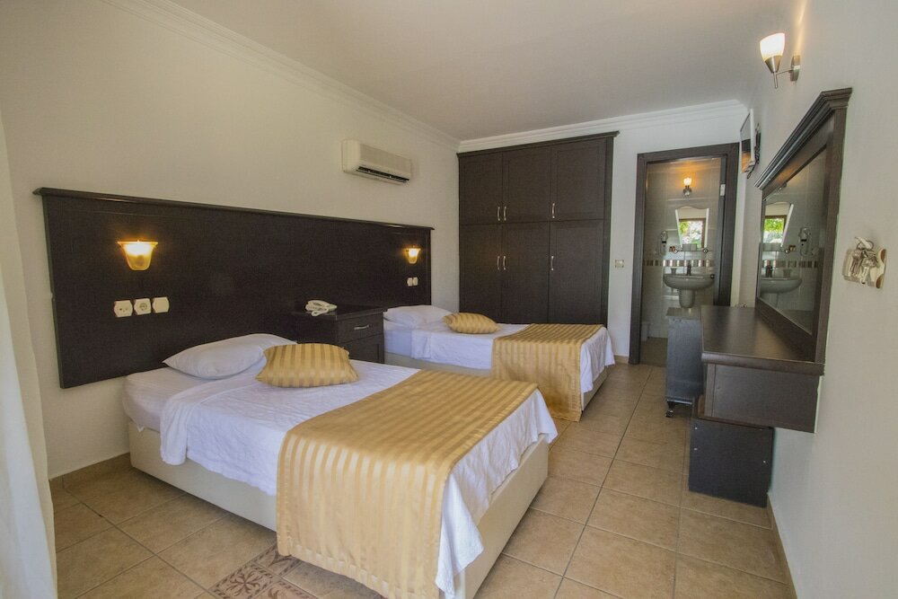 Фото Ata Lagoon Beach Hotel