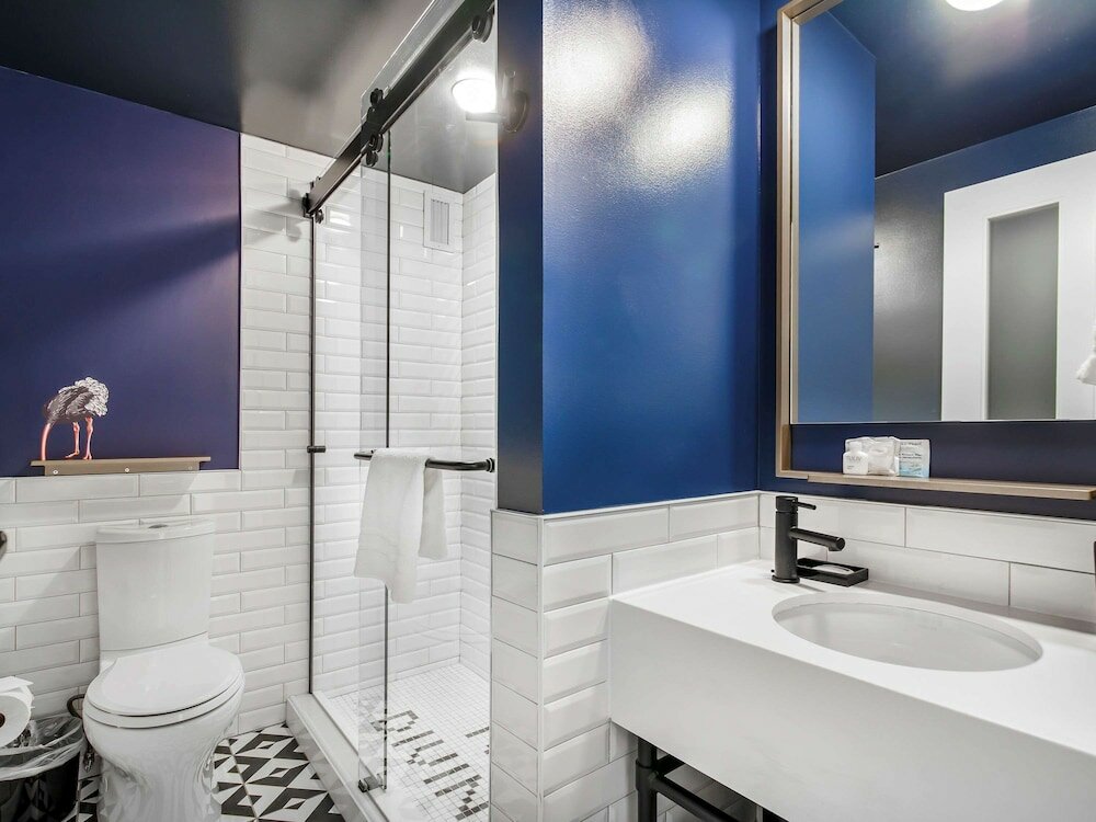 Фото Hotel Belmont Vancouver MGallery