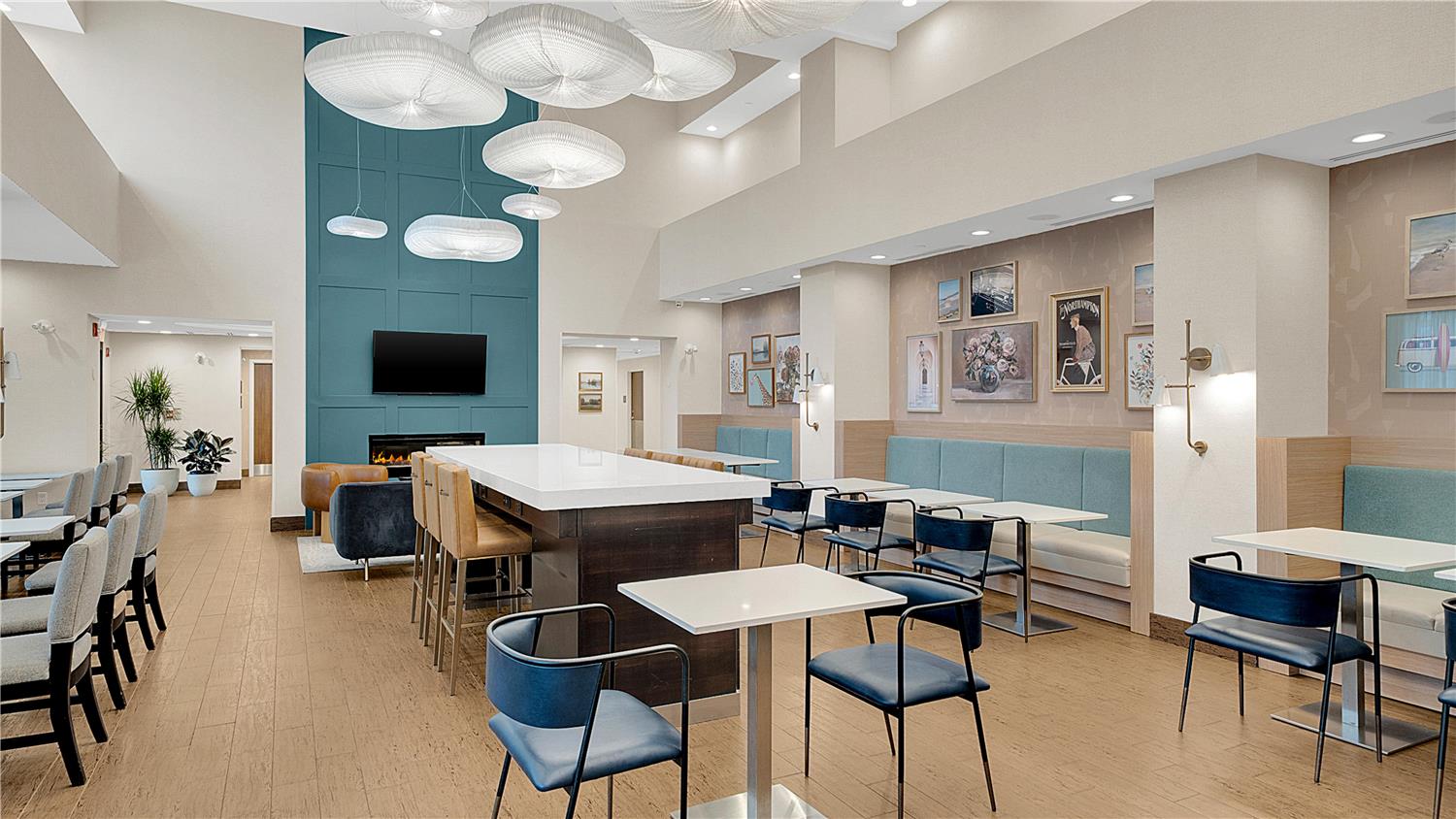 Фото Hampton Inn & Suites by Hilton Toronto Markham