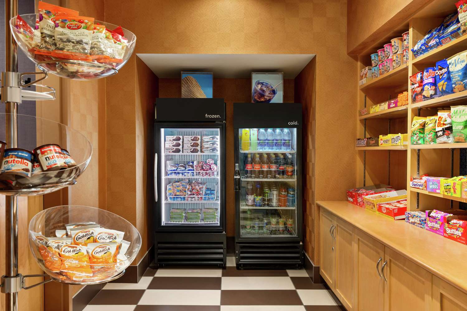 Фото Hampton Inn & Suites by Hilton Langley-Surrey