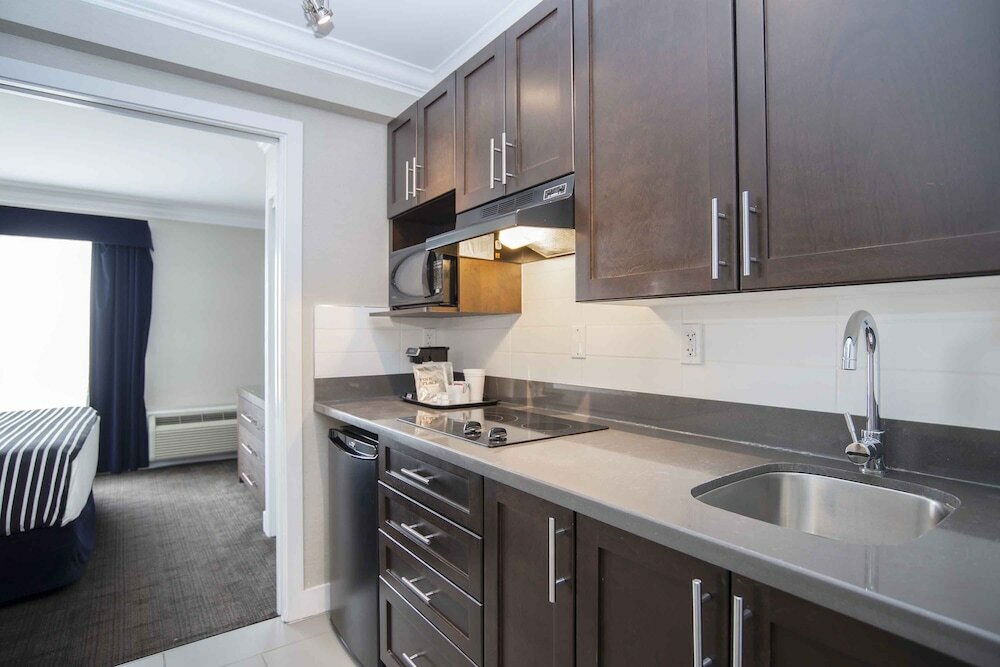 Фото Sandman Signature Prince George Hotel