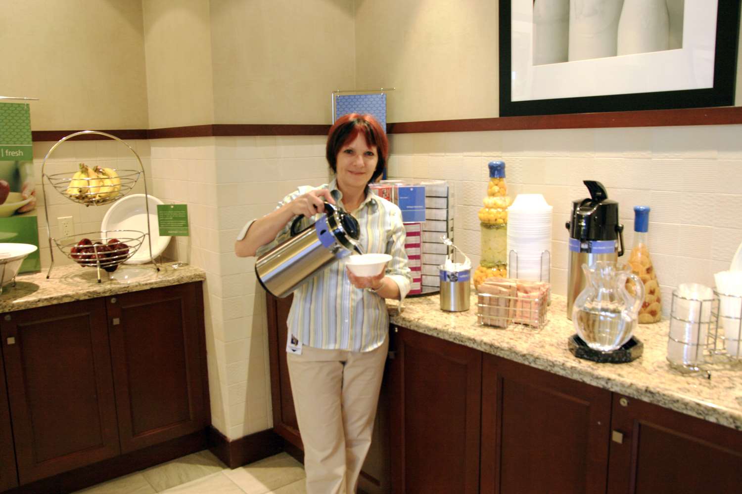 Фото Hampton Inn & Suites by Hilton Laval