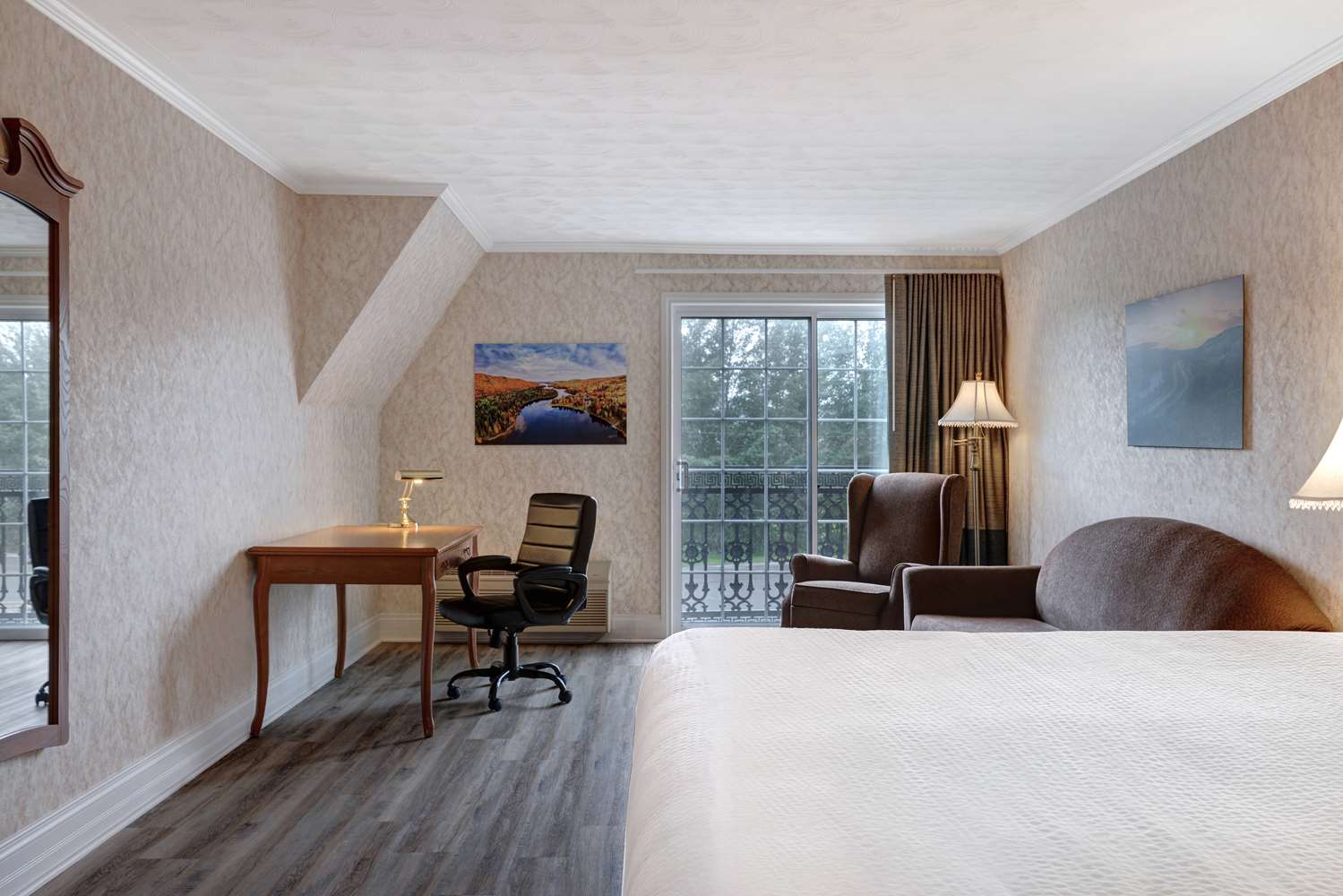 Фото Days Inn by Wyndham Edmundston