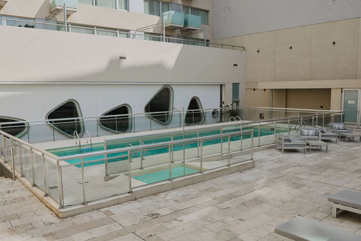 Фото Dazzler by Wyndham Buenos Aires Recoleta