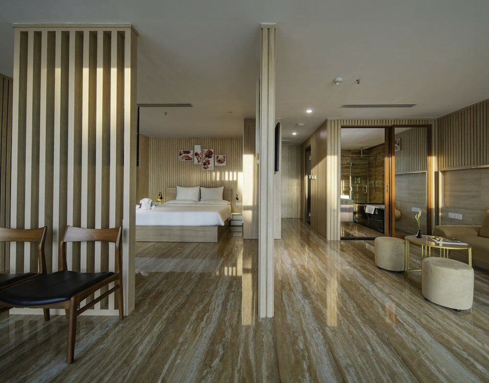 Фото Emerald Bay Hotel and SPA Nha Trang