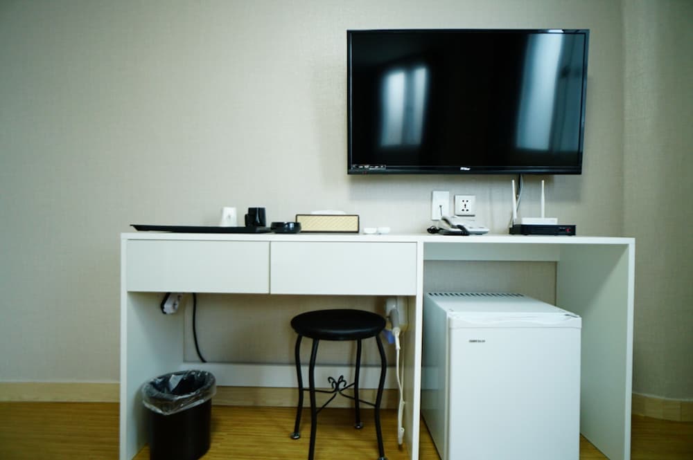 Фото Jeju Ora Stay Hotel