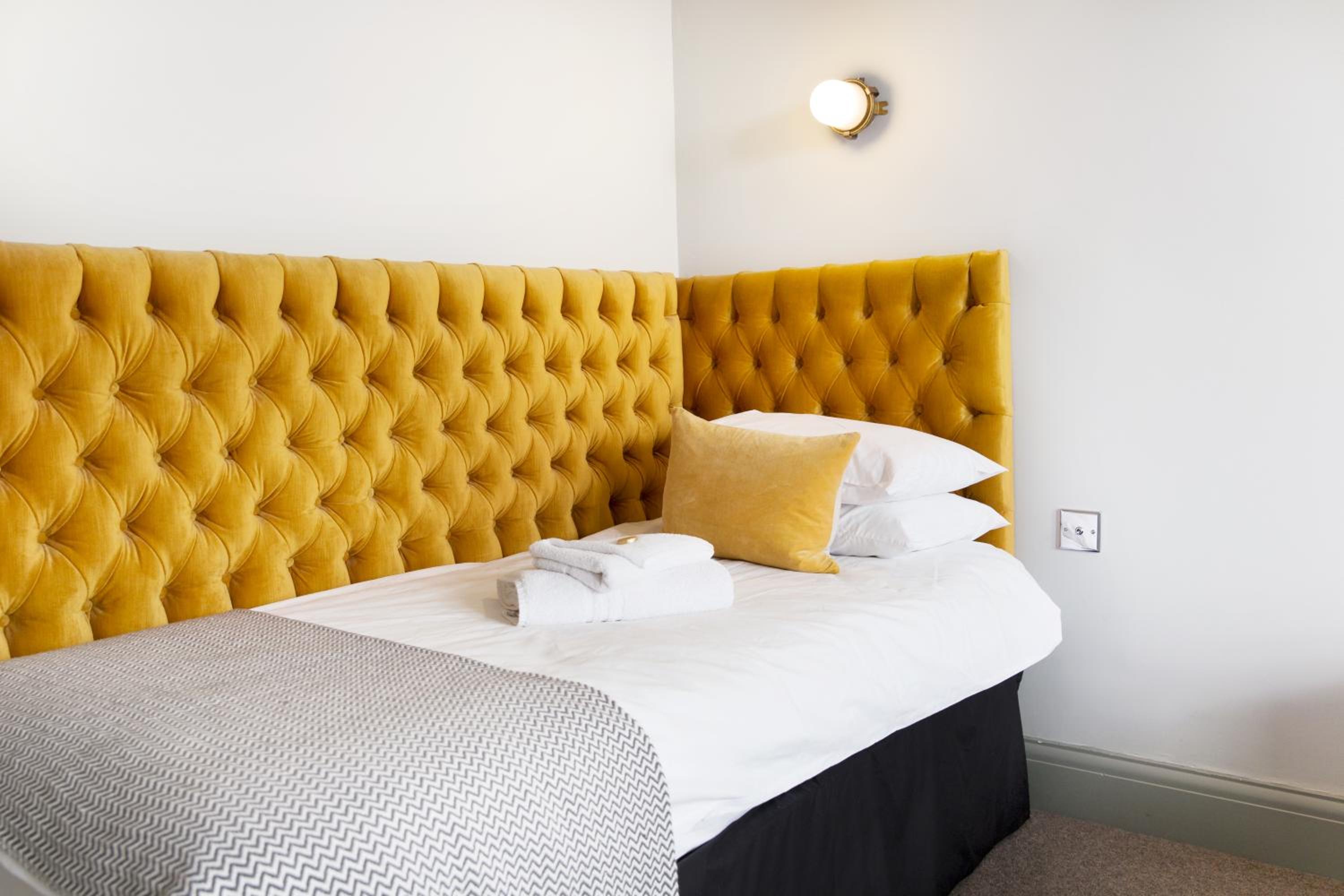 Фото The Lerryn Hotel