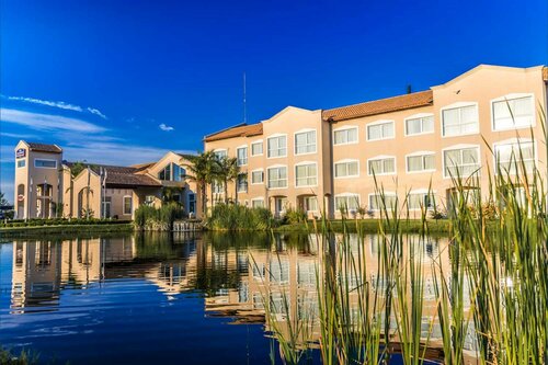 Гостиница Howard Johnson Hotel & Convention Center by Wyndham, Merlo в Провинции Сан-Луис