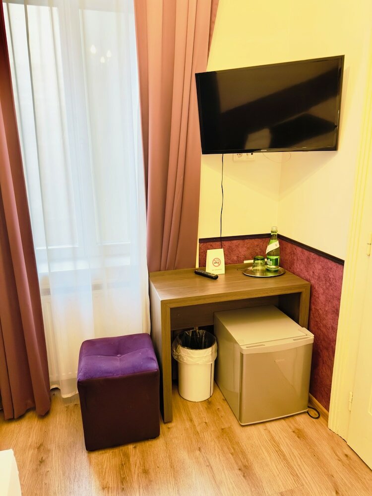 Фото Hotel Pension Baron am Schottentor