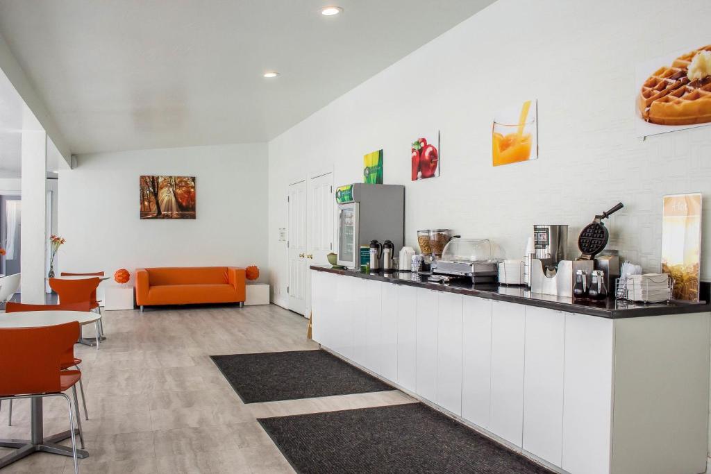 Фото Red Roof Inn Tucson Downtown – University