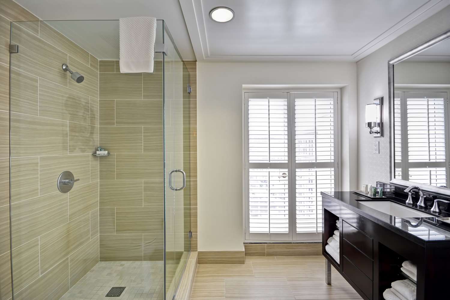 Фото Hilton Checkers