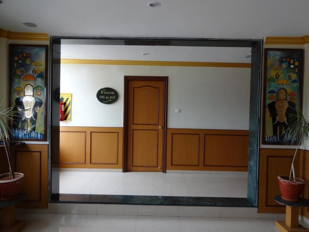 Фото Nahar Manchester Inn