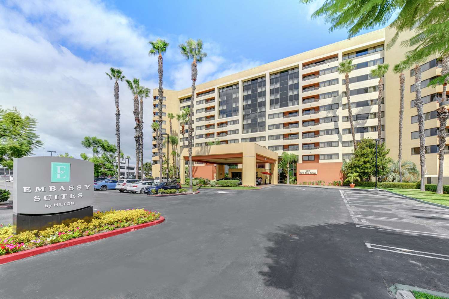 Фото Embassy Suites by Hilton Anaheim Orange