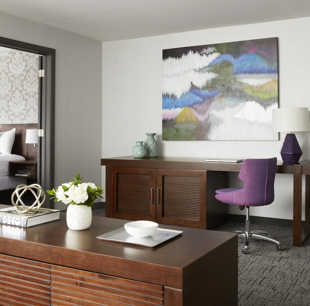 Фото Royal Regency Hotel