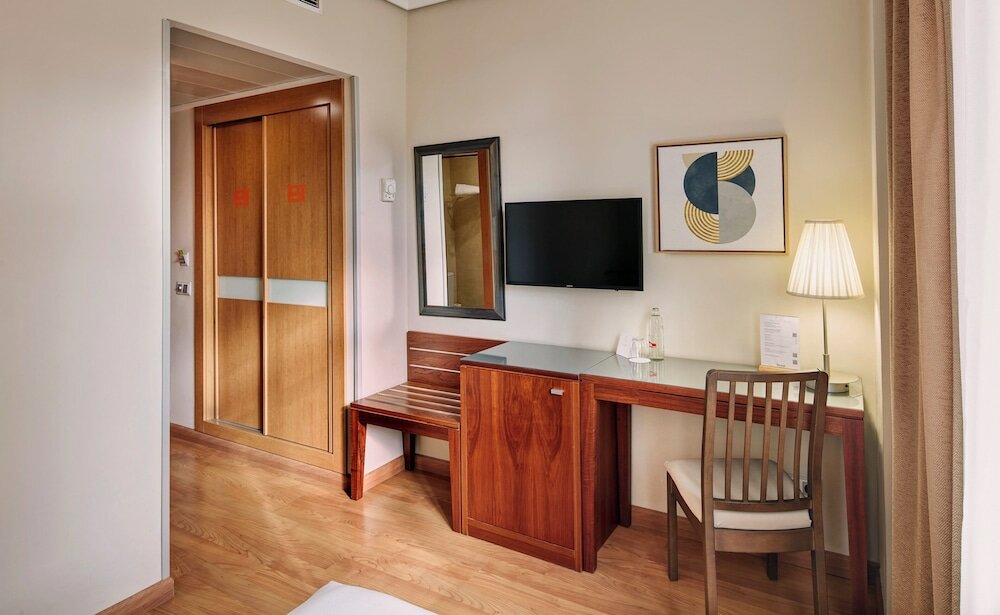 Фото Hotel Sercotel Los Llanos