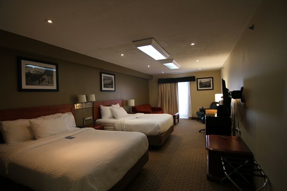 Фото Travelodge Suites by Wyndham Moncton
