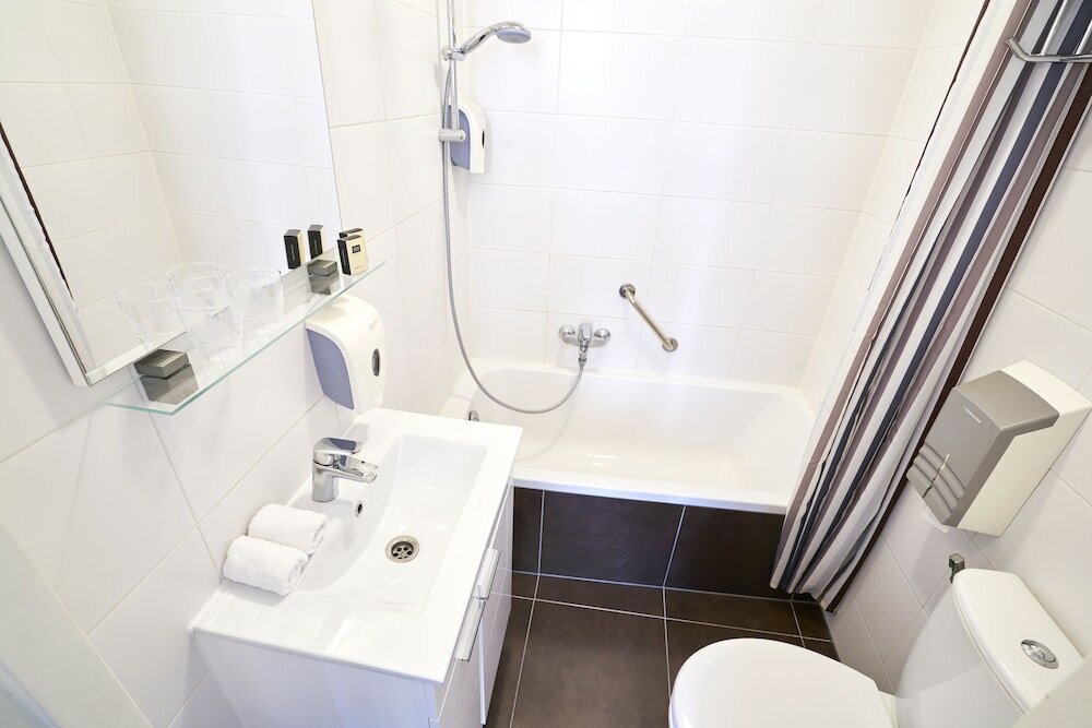 Фото Отель Nes