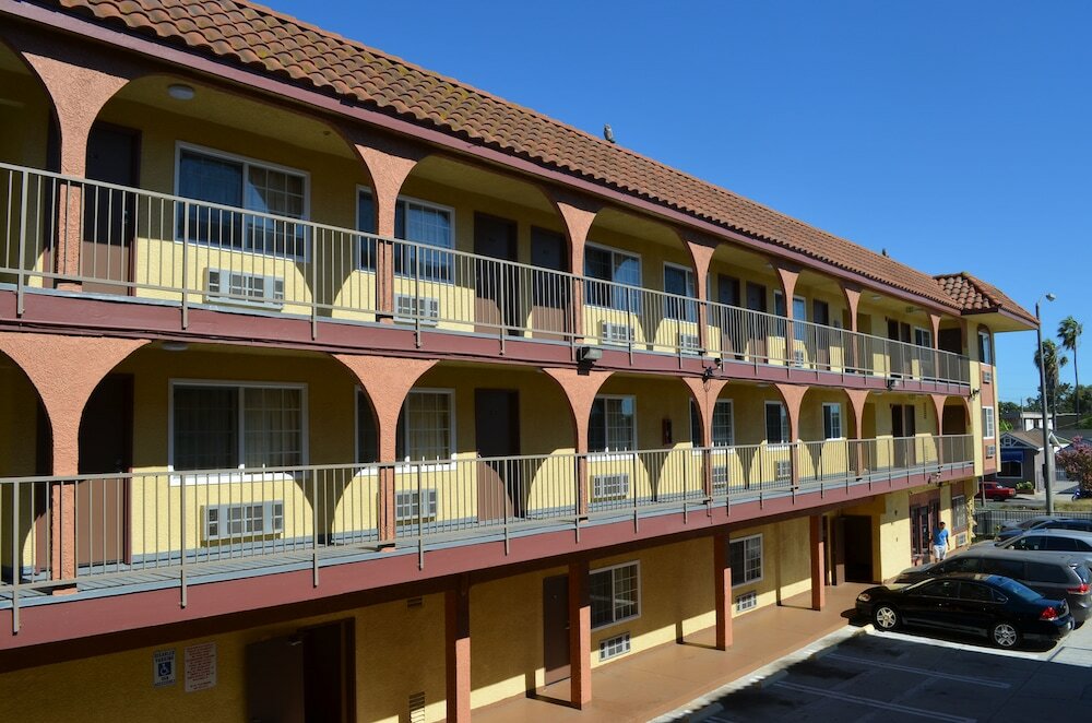 Фото Cloud 9 Inn Lax