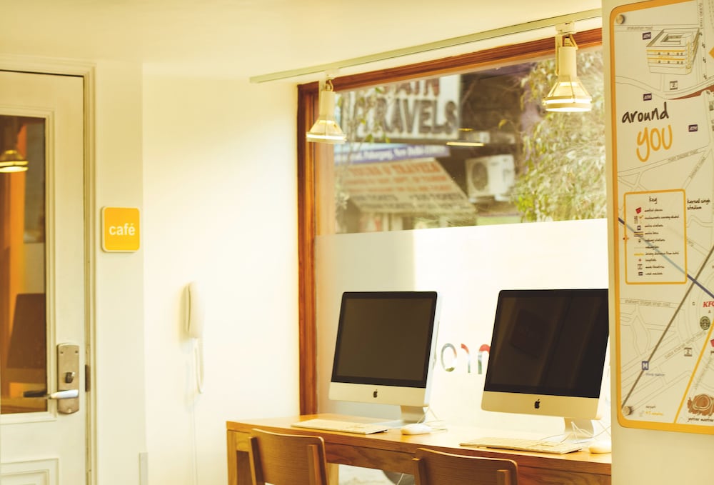 Фото Bloomrooms @ New Delhi Railway Station