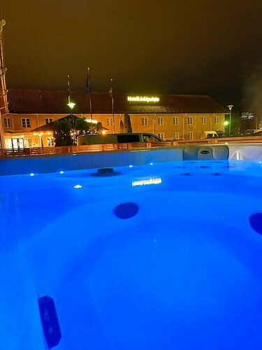 Гостиница Hotelli Jokipuisto в Кюменлааксо