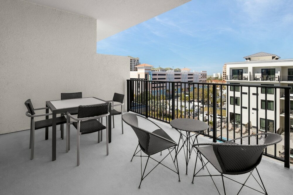 Фото Courtyard by Marriott Clearwater Beach