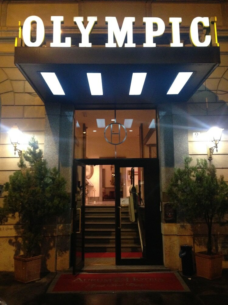 Фото отеля 2