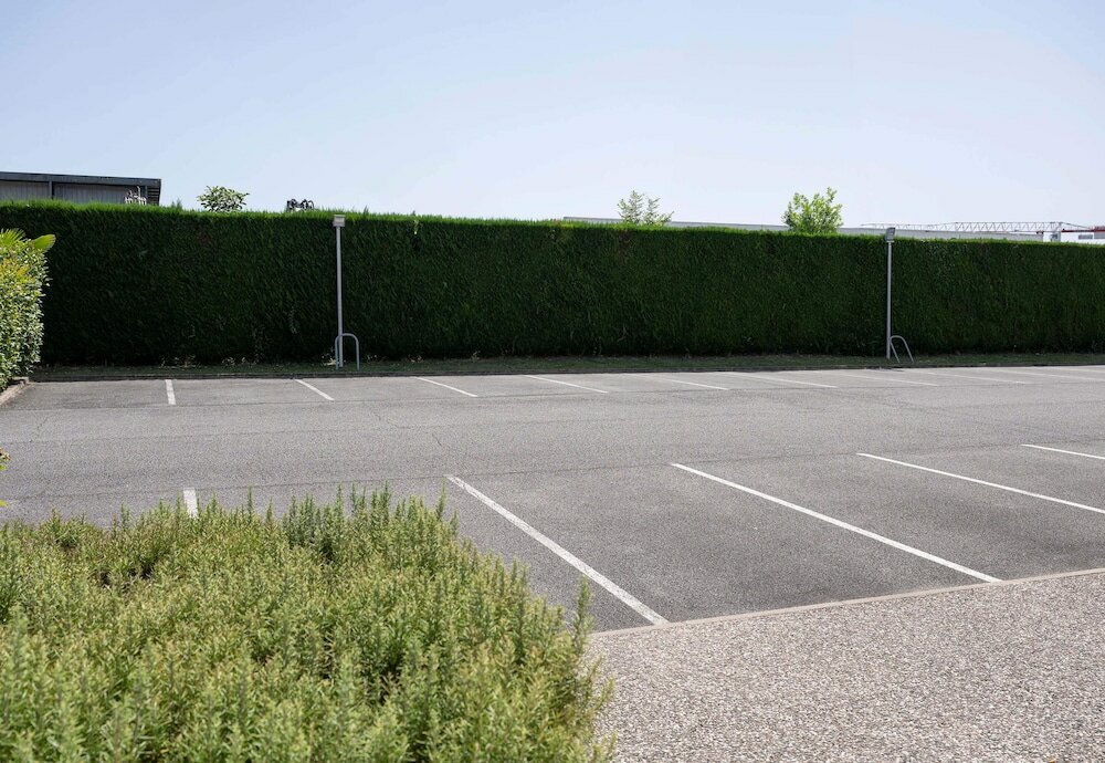 Фото B&b Hotel Pau Lescar