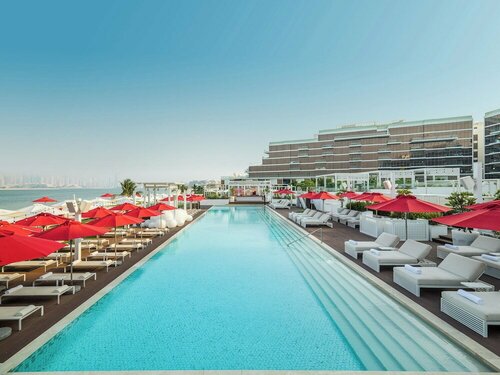 Hotel Th8 Palm Dubai Beach Resort by IHG Dubai, Dubai, photo