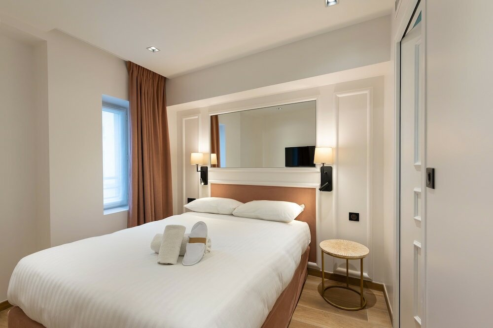 Фото Hotel au Coeur de Republique 