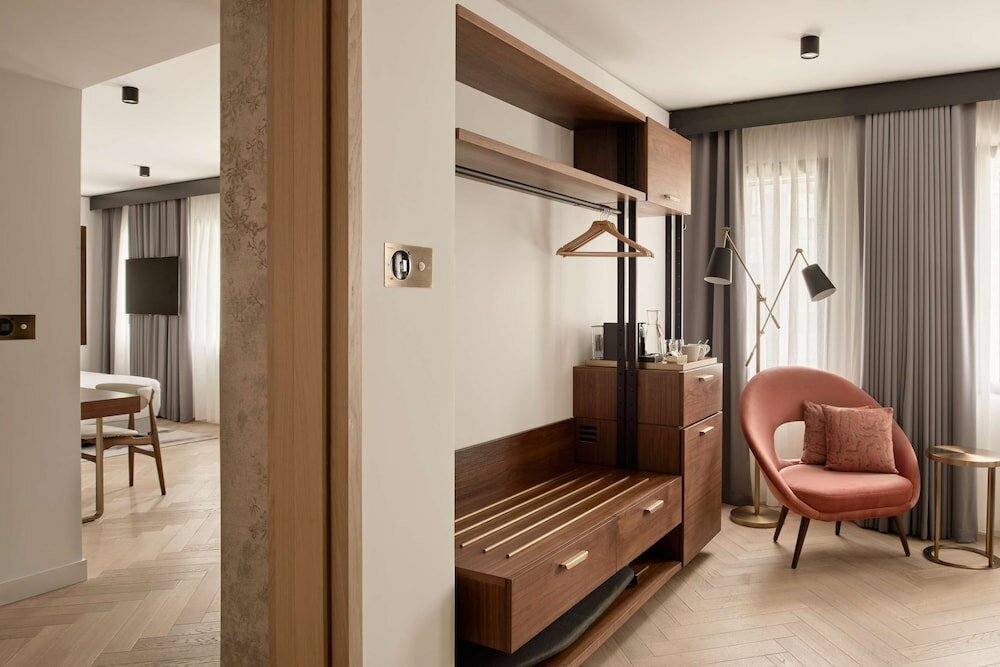 Фото Canopy by Hilton London City