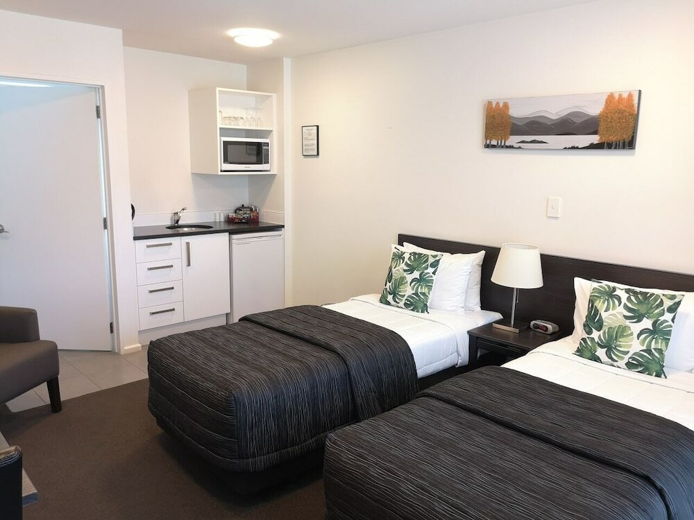 Фото Airport Palms Motel