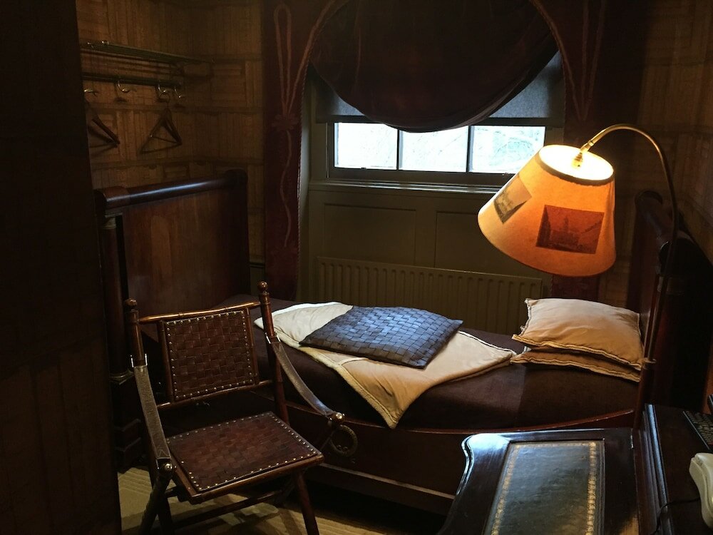 Фото The Pavilion Hotel