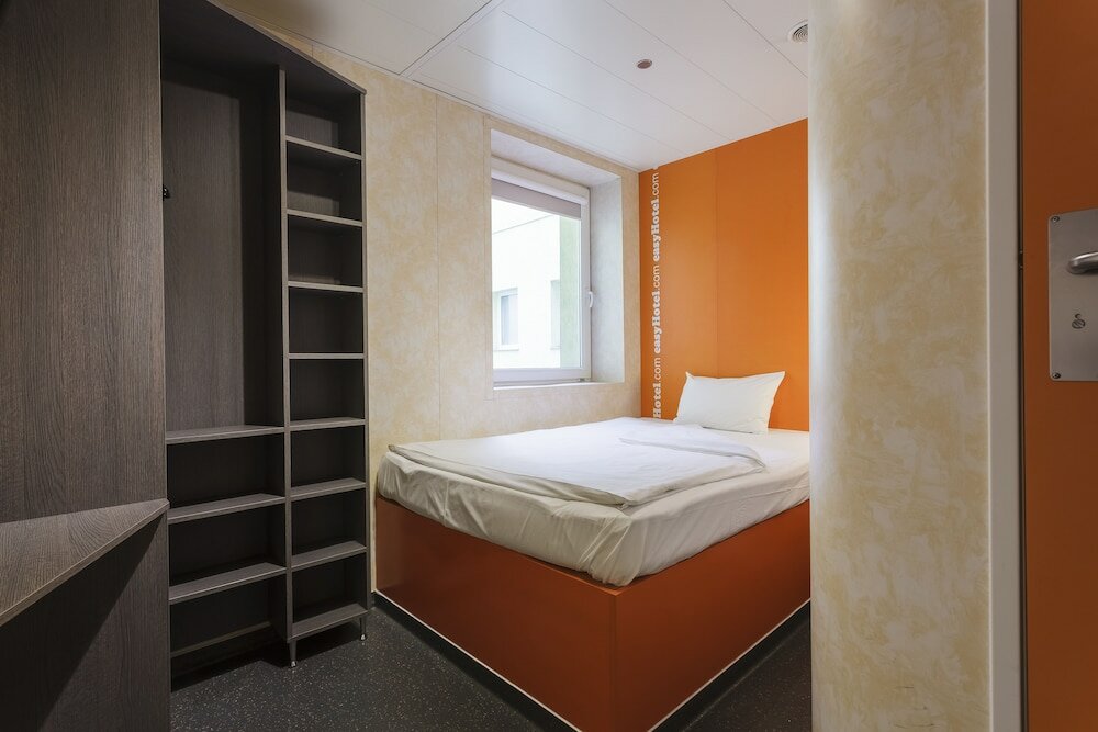 Фото EasyHotel Budapest Oktogon