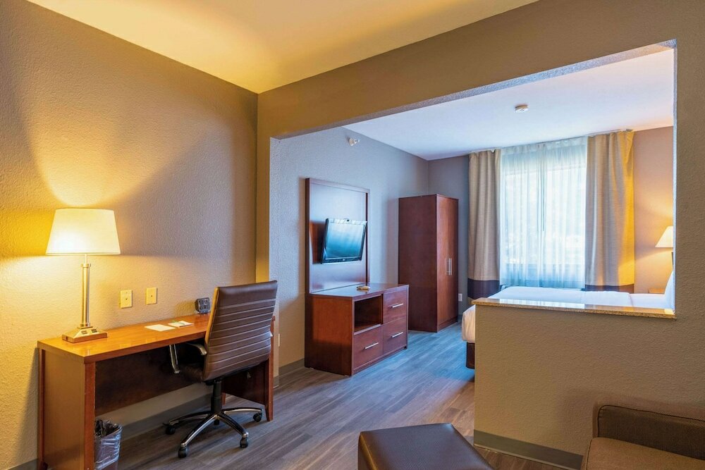 Фото Quality Suites Ne Indianapolis Fishers