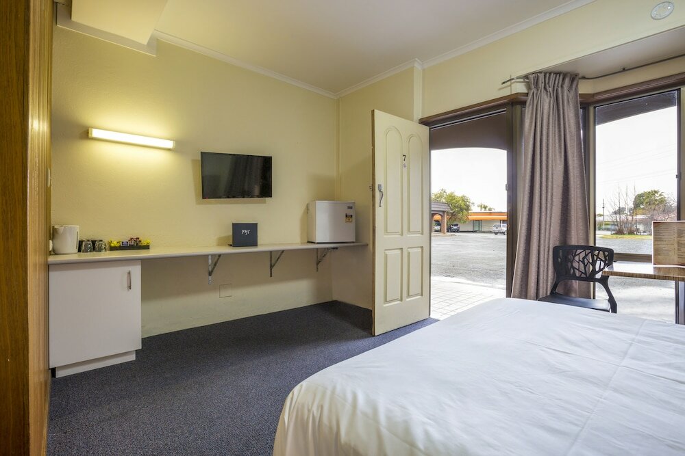 Фото Boomerang Hotel