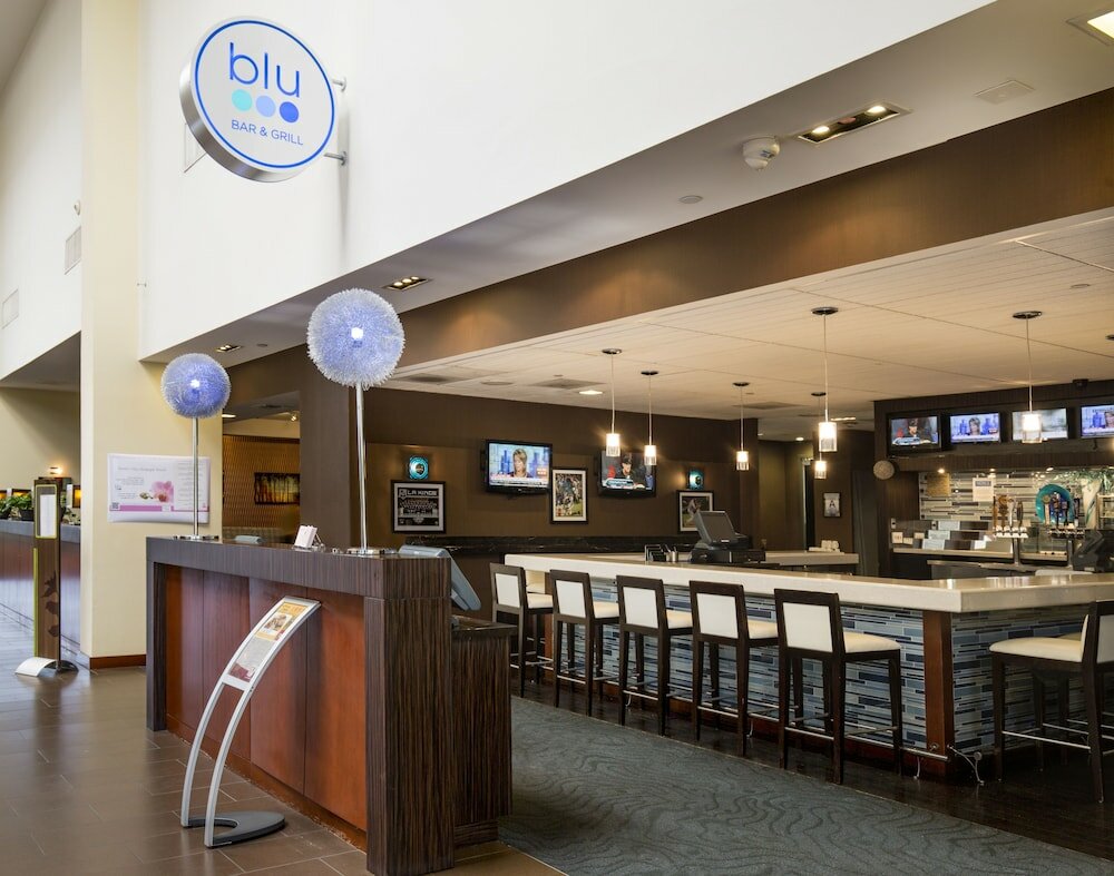 Фото Ontario Airport Hotel & Conference Center