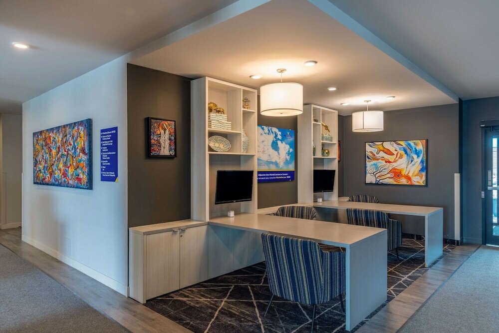 Фото Microtel Inn & Suites Montreal Airport - Dorval Qc