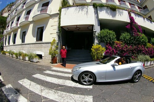 Внешний вид отеля Hotel La Bussola в Амальфи, фото 4