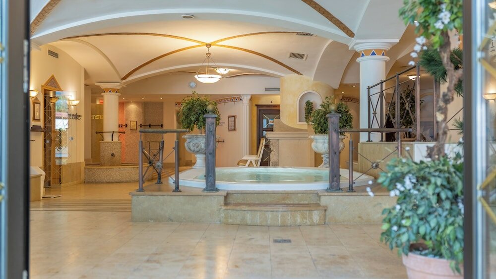 Фото Strass - Sport & SPA Hotel