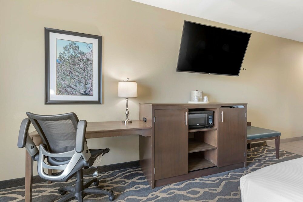 Фото Best Western Plus Fort Stockton Hotel