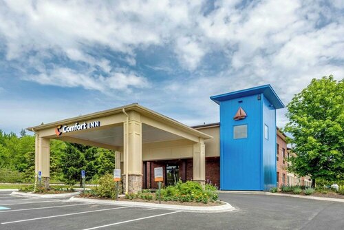 Внешний вид отеля Comfort Inn Ellsworth - Bar Harbor в Элсворте, фото 3