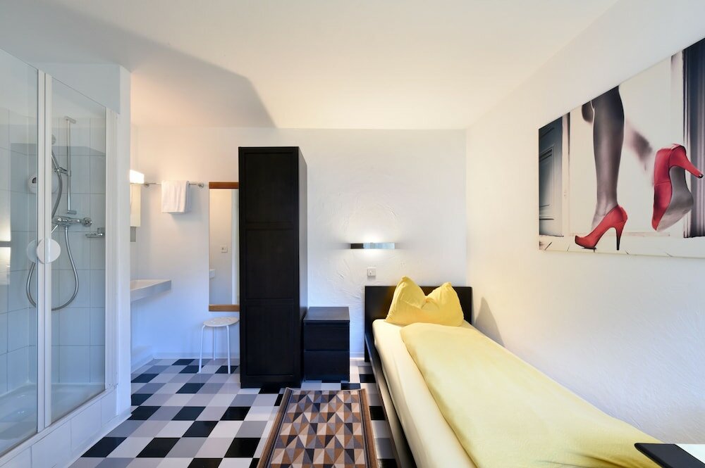 Фото Schlosshotel - Self Check-In Hotel am Schlosspark