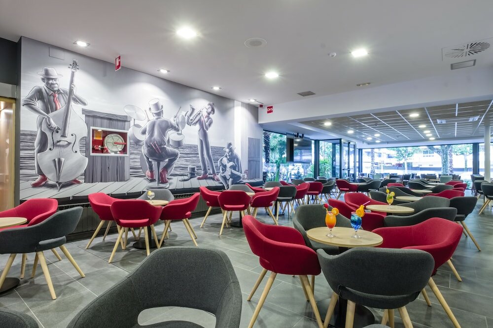 Фото Hotel California Garden