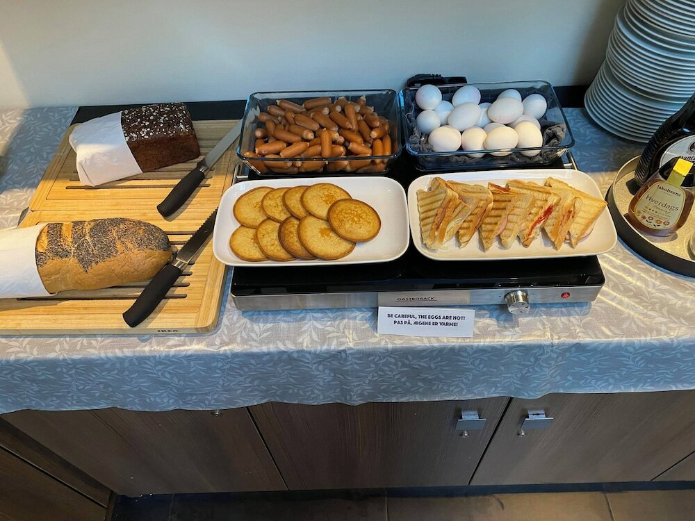 Фото Hotel Jomfru Ane