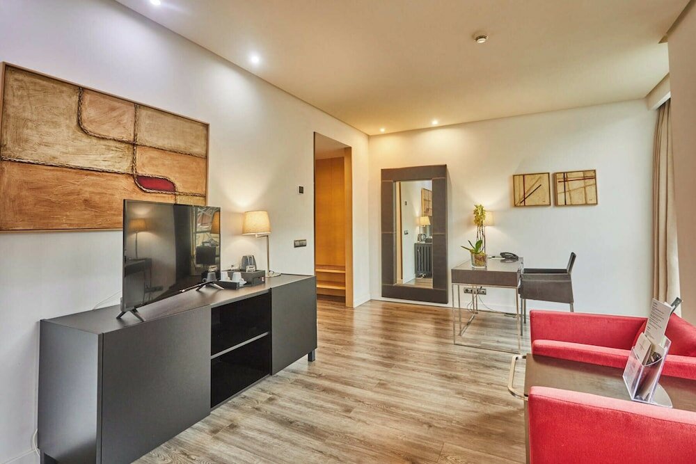 Фото Hotel Silken Puerta de Valencia