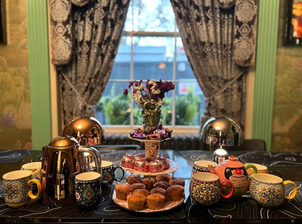 Фото The Melville Hotel by Rokxy - Kings Cross